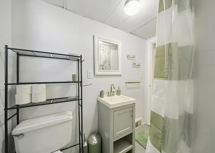 1br 1bath Lawrenceville Entire 1st-floor