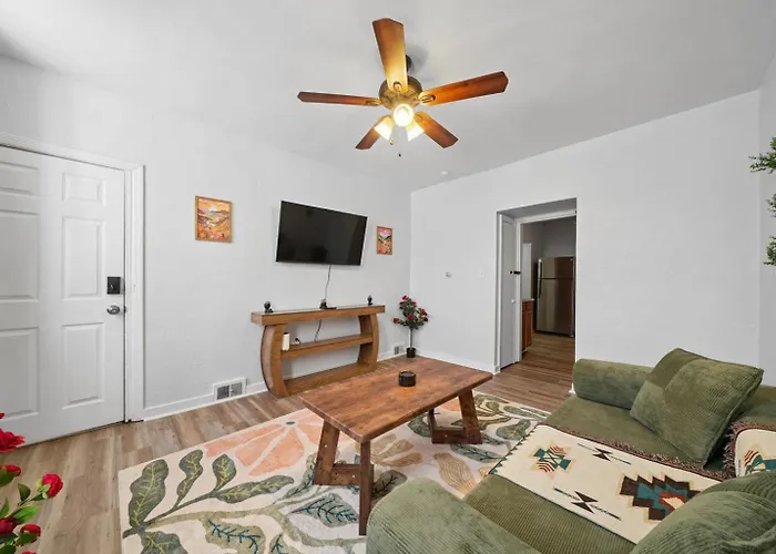 1br 1bath Lawrenceville Entire 1st-floor Apartment *